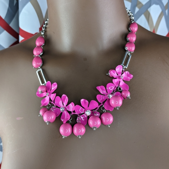 Pink  Floral necklace Set - Picture 7 of 7